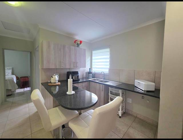 2 BEDROOM HOUSE FOR SALE IN PARKDENE